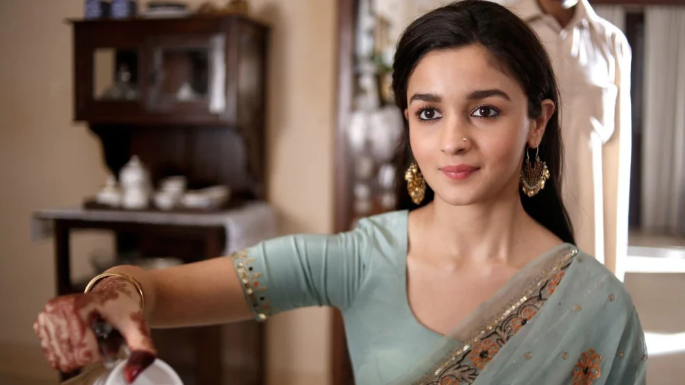 Raazi (2018) cover
