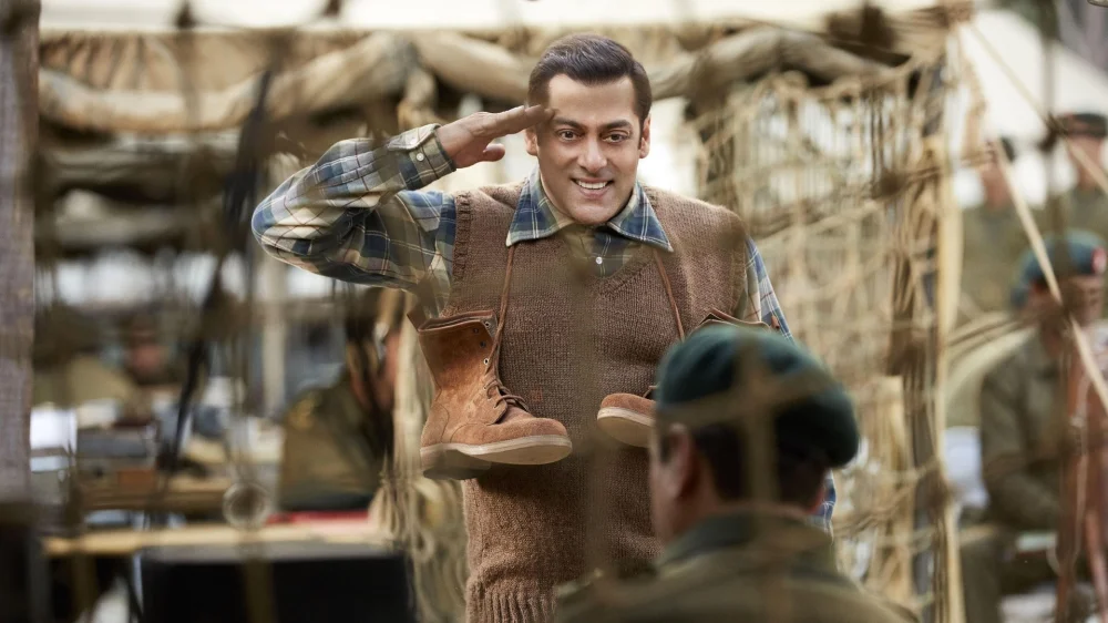Tubelight (2017) cover